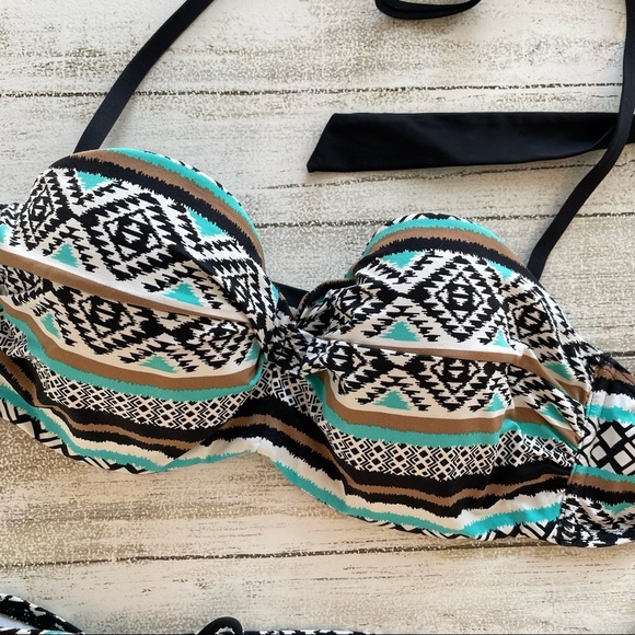 VENUS Tribal Print Black and Turquoise Bikinis size 8 - Picture 6 of 9